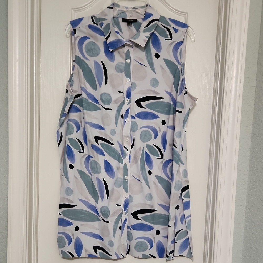 Alfani White Sleeveless Blouse with Abstract Blue Design and Polo Collar